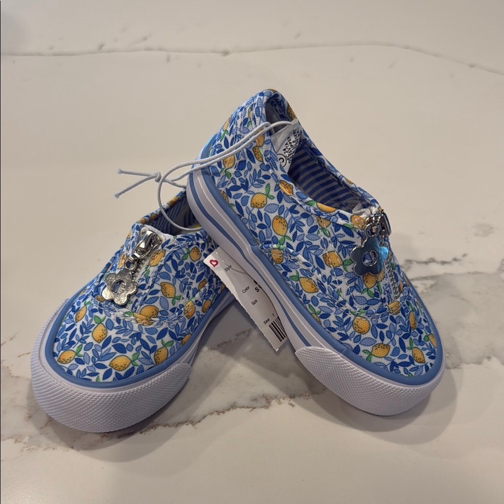 Vibrant Blue and Yellow Sneakers for Ultimate Style - Picture 4 of 8